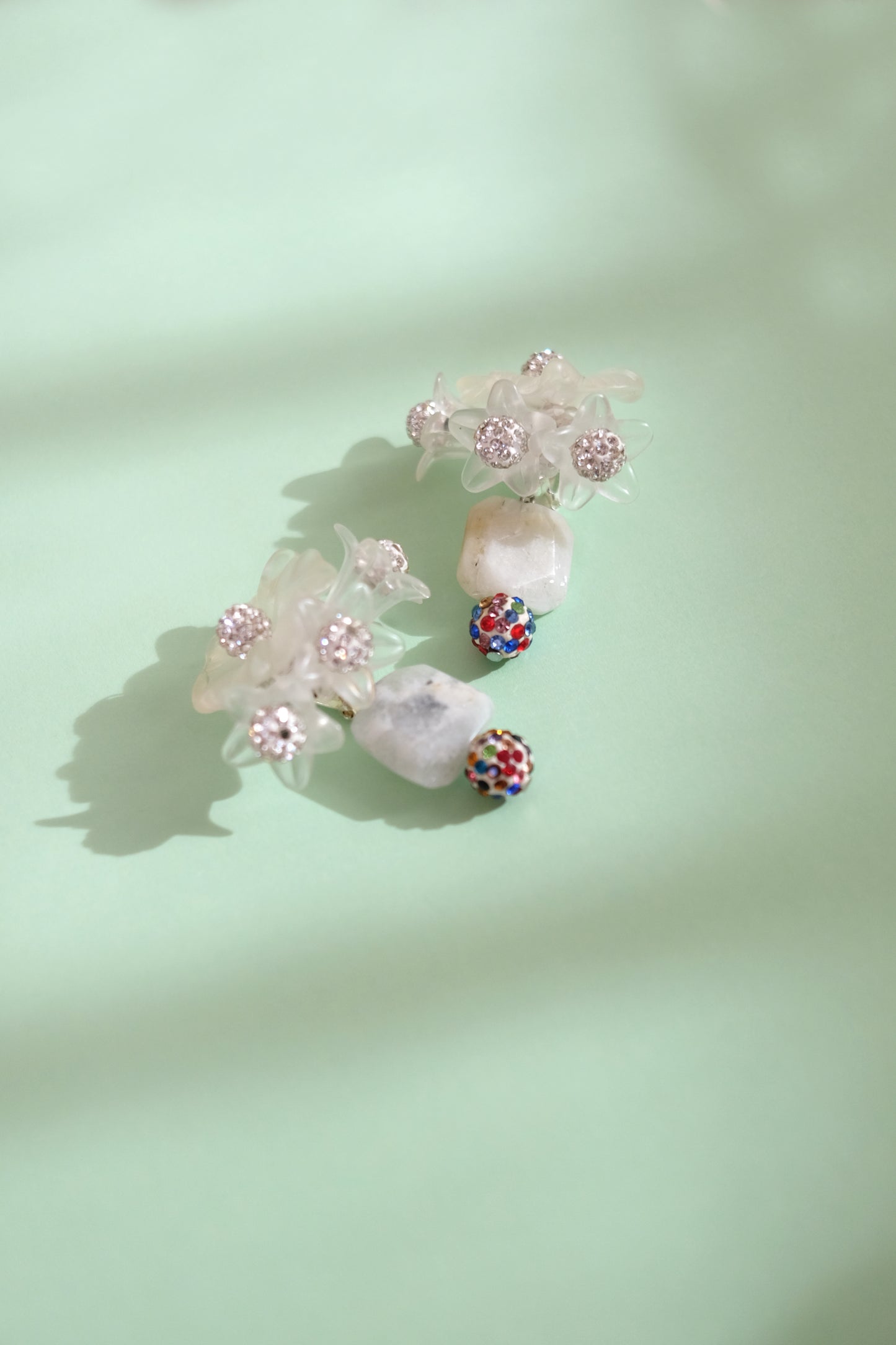 Rafflesia Off White earrings