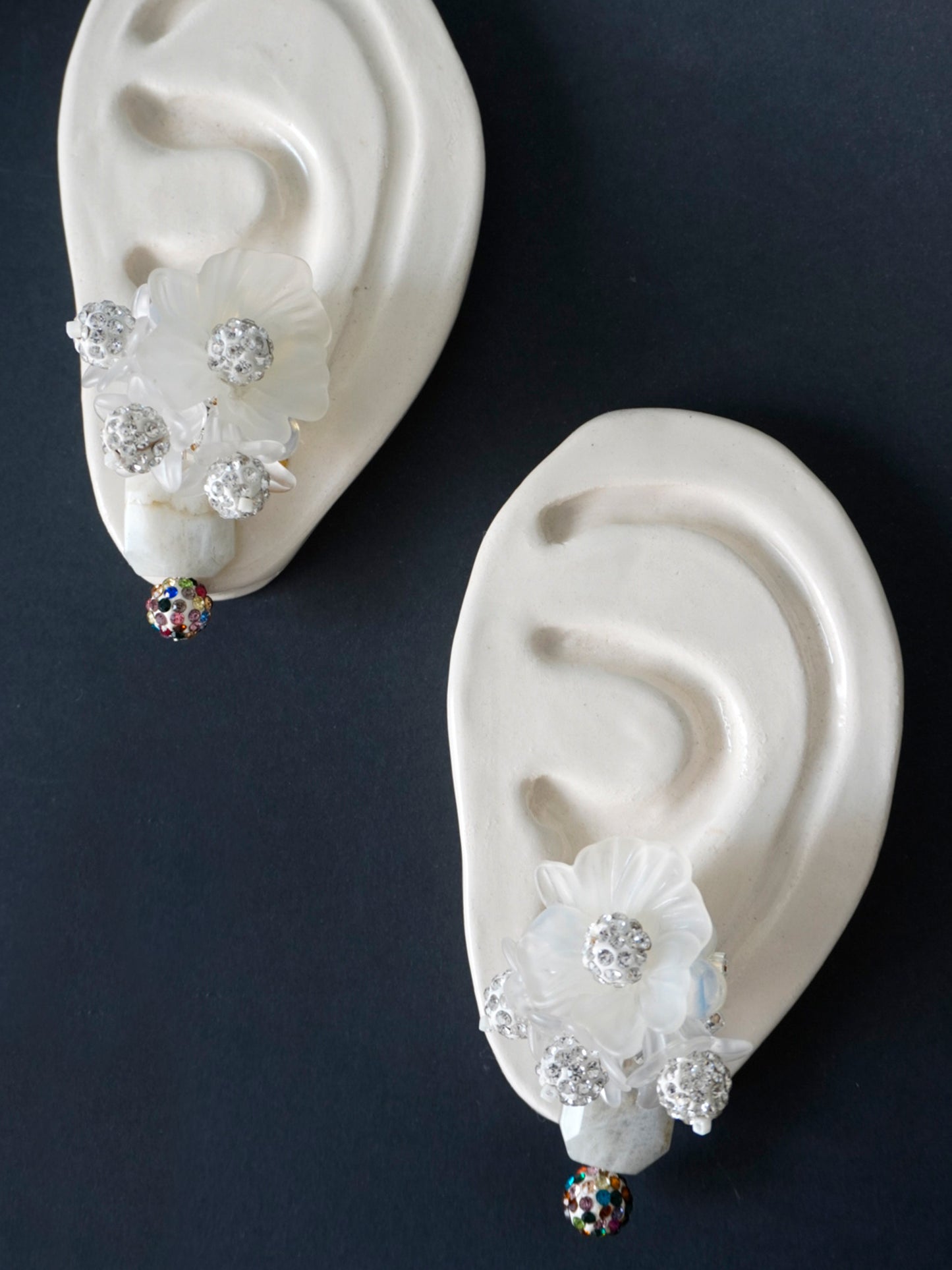 Rafflesia Off White earrings